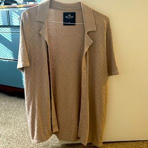 Hollister Men’s short sleeve collared shirt